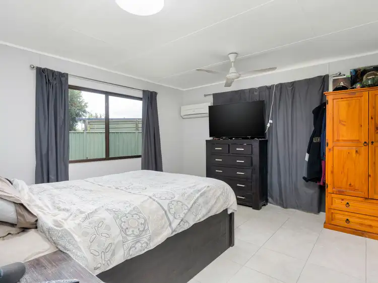 Sixth view of Homely house listing, 1 Harris Street, Emerald QLD 4720
