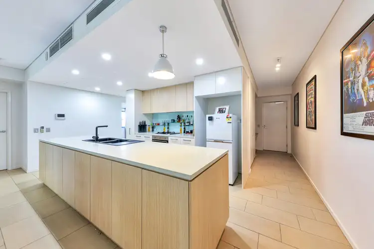 Sixth view of Homely unit listing, 108/19 Kitchener Drive, Darwin City NT 800