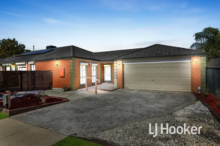 14 Ormiston Place, Narre Warren South VIC 3805