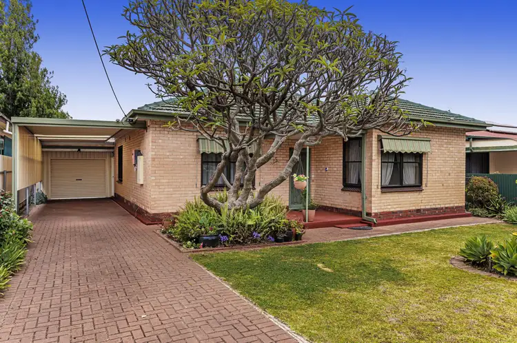 15 Branson Avenue, Clearview SA 5085