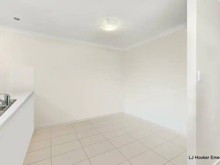 Fifth view of Homely unit listing, 1/4 Eagle Street, Emerald QLD 4720