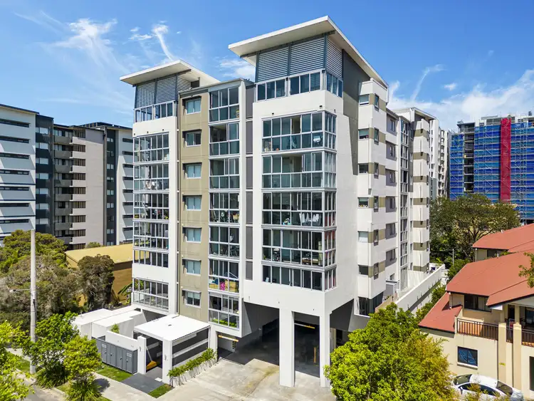 Second view of Homely unit listing, Unit 38/25-29 Regent Street, Woolloongabba QLD 4102