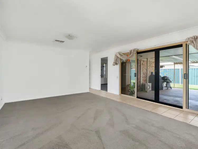 Fourth view of Homely house listing, 14 Jacqueline Drive, Emerald QLD 4720
