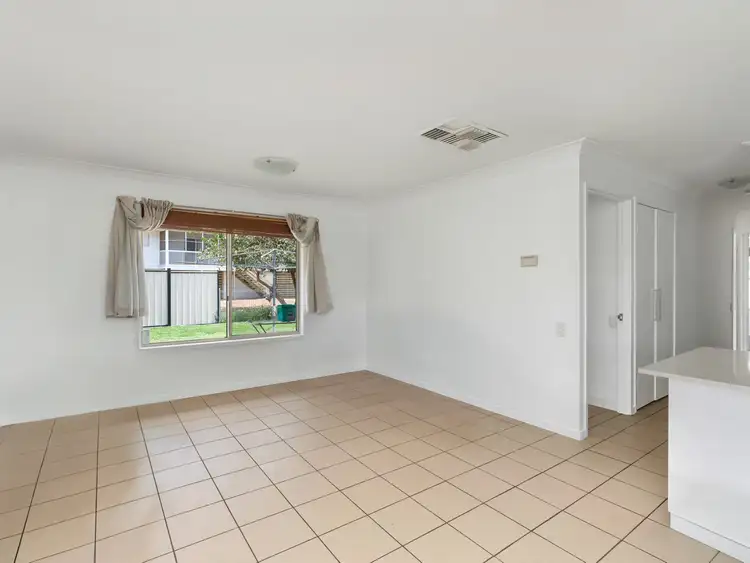 Fifth view of Homely house listing, 14 Jacqueline Drive, Emerald QLD 4720