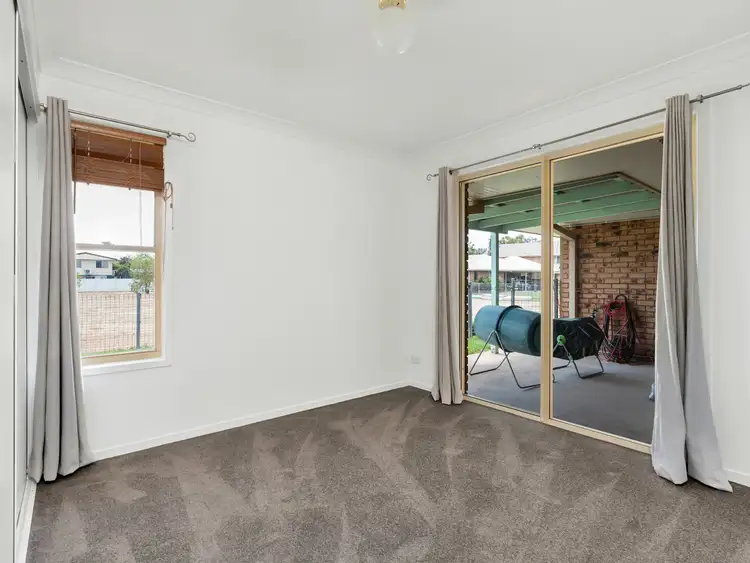 Sixth view of Homely house listing, 14 Jacqueline Drive, Emerald QLD 4720