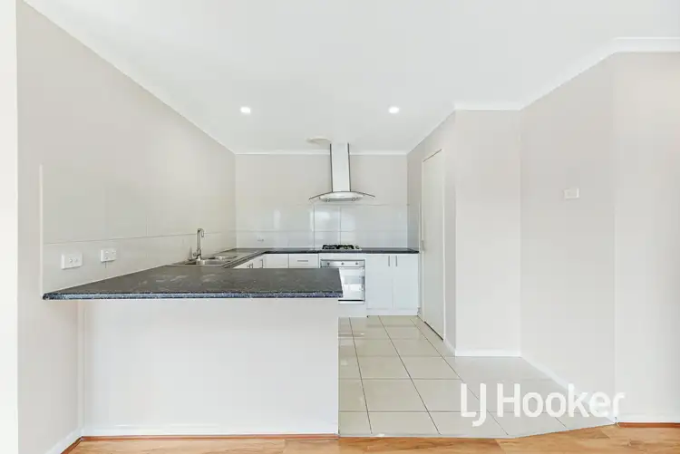 Fifth view of Homely house listing, 6 Kent Mews, Cranbourne North VIC 3977