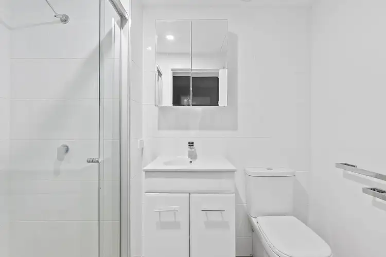 Sixth view of Homely apartment listing, 6/43 Lenneberg Street, Southport QLD 4215