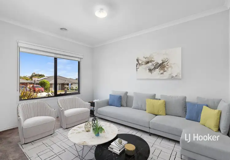 Second view of Homely house listing, 11 Yattarna Court, Broadford VIC 3658