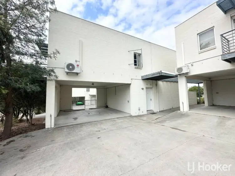 4/15 Lofberg Court