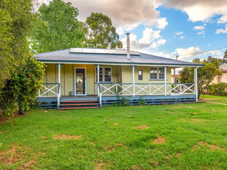 8 Forde Street, Allora QLD 4362