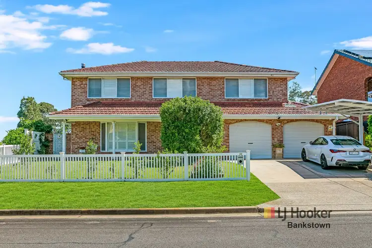 32 Yvonne Crescent