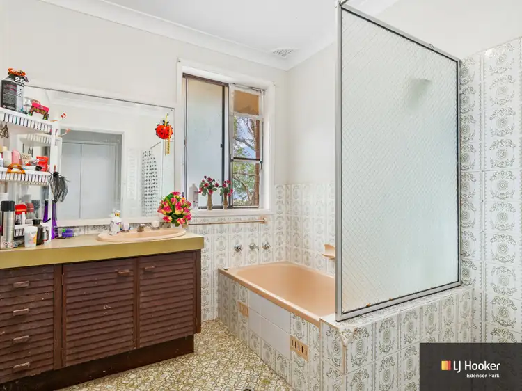 Fourth view of Homely house listing, 4 Simpson Pl, Leumeah NSW 2560