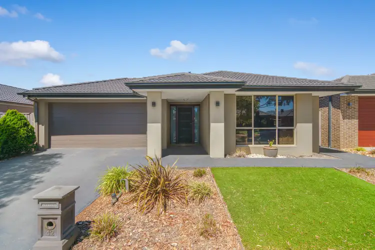 42 Tamborine Avenue, Point Cook VIC 3030