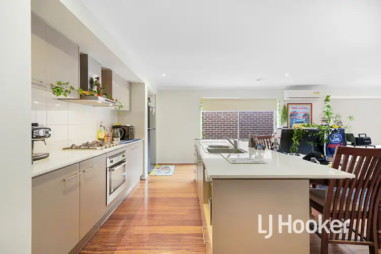 Fourth view of Homely house listing, 7 Dellinea Street, Cranbourne North VIC 3977