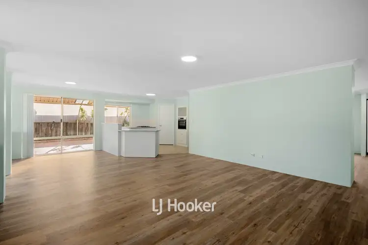Fifth view of Homely house listing, 105 Braidwood Drive, Australind WA 6233