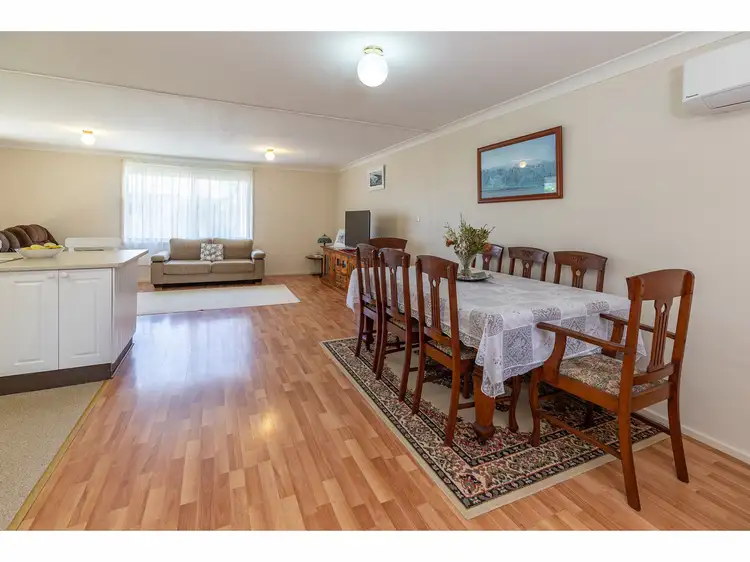 17 Guy Avenue, Forster NSW 2428