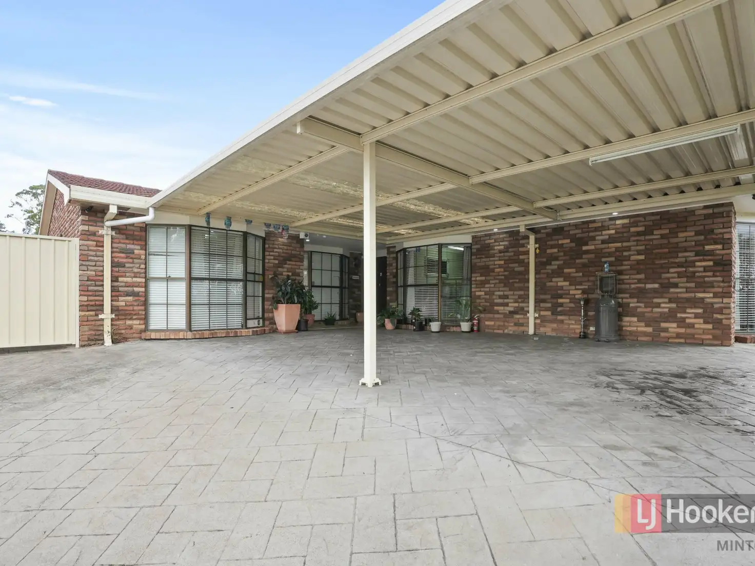 Main view of Homely house listing, 2 Hewitt Pl, Minto NSW 2566