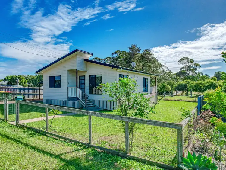 150 High, Russell Island QLD 4184
