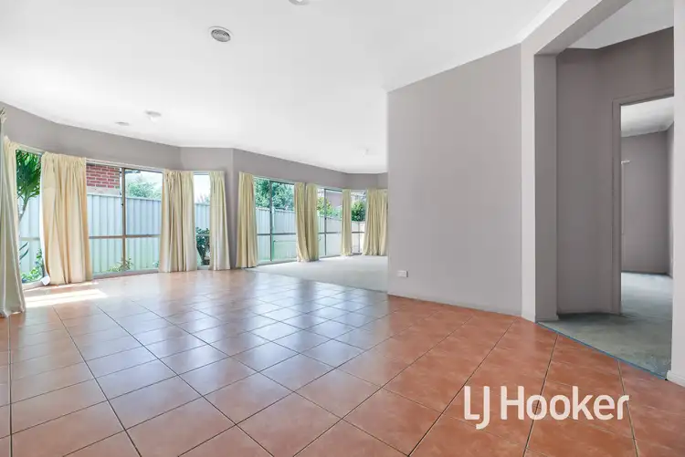 Fifth view of Homely house listing, 8 St Leonard Way, Pakenham VIC 3810