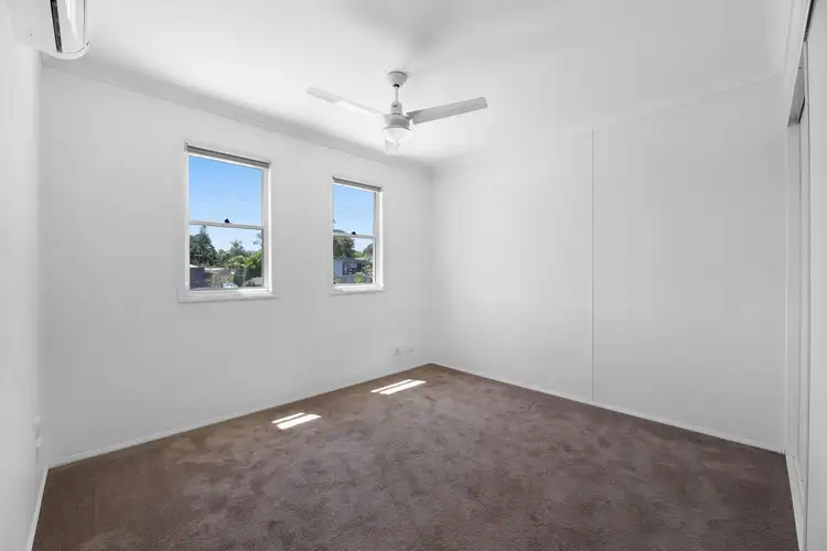 Sixth view of Homely semi-detached listing, 1/142 Smith Street, Southport QLD 4215