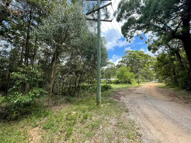 4 Deenya Parade, Russell Island QLD 4184
