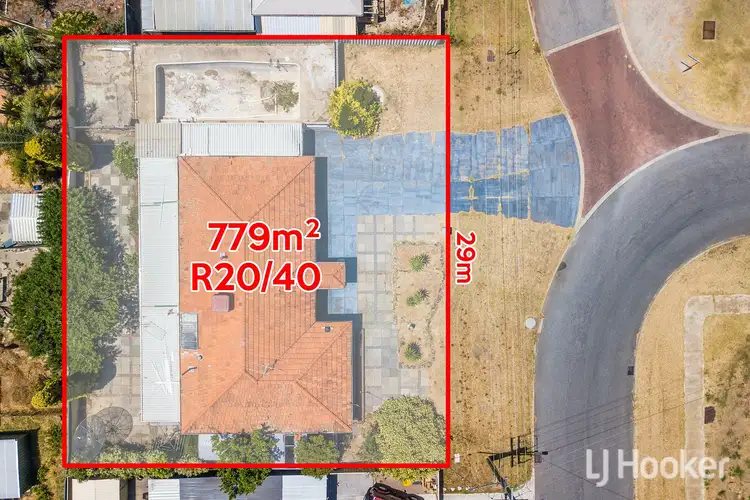 Second view of Homely house listing, 7 Lyrebird Way, Thornlie WA 6108