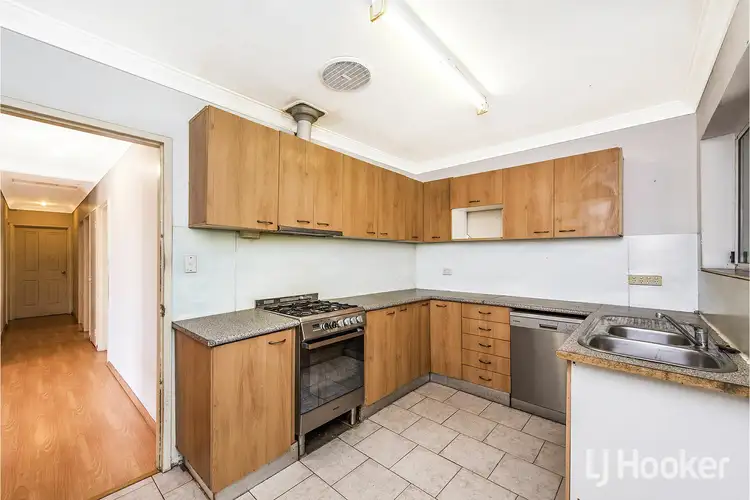 Fifth view of Homely house listing, 7 Lyrebird Way, Thornlie WA 6108