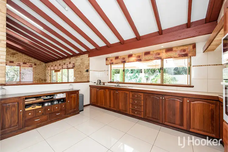 Seventh view of Homely house listing, 2 Barlee Close, Greenfields WA 6210