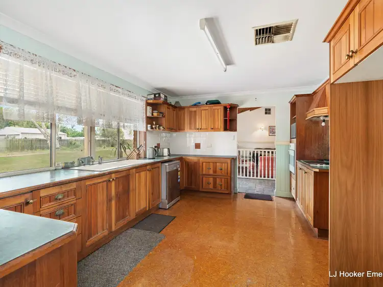 Sixth view of Homely house listing, 19 Country Lane, Emerald QLD 4720