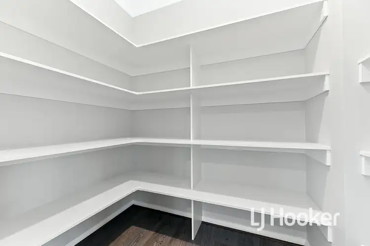 Fifth view of Homely house listing, 20 Horsetail Way, Drouin VIC 3818