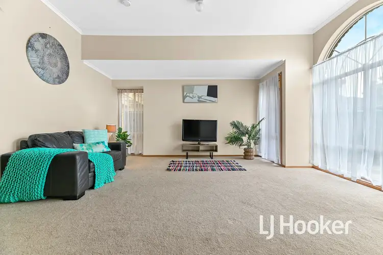 Fourth view of Homely house listing, 5 Greaves Court, Pakenham VIC 3810