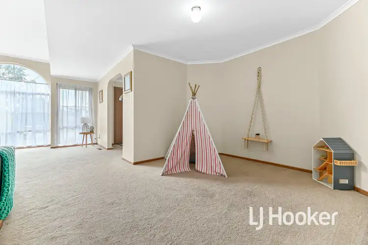 Sixth view of Homely house listing, 5 Greaves Court, Pakenham VIC 3810