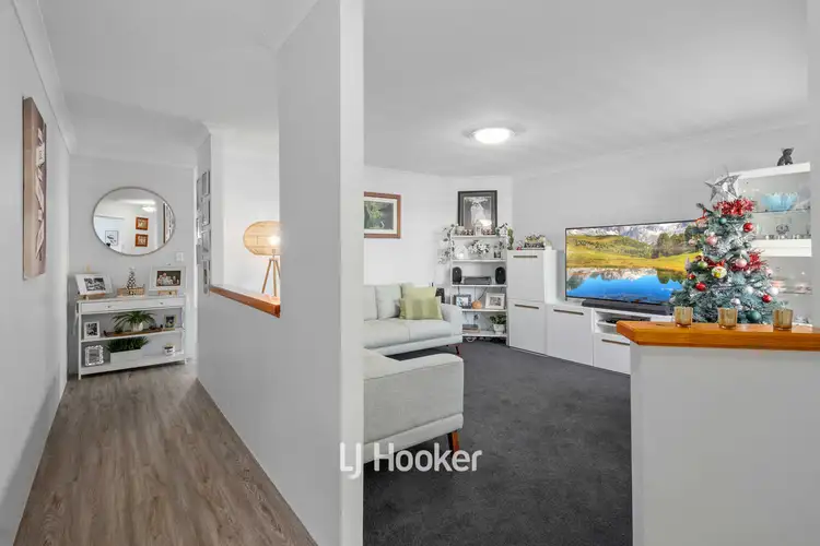 Third view of Homely house listing, 8 Avon Gardens, Millbridge WA 6232
