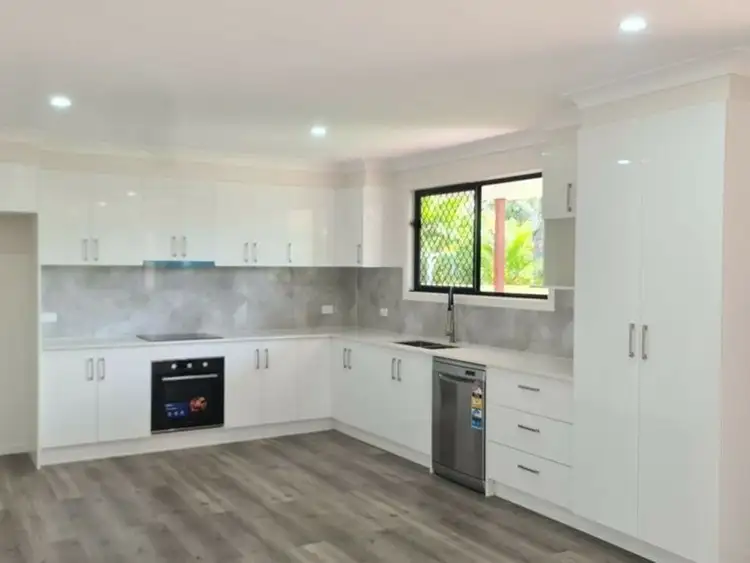 Seventh view of Homely house listing, 4 Heath Street, Macleay Island QLD 4184