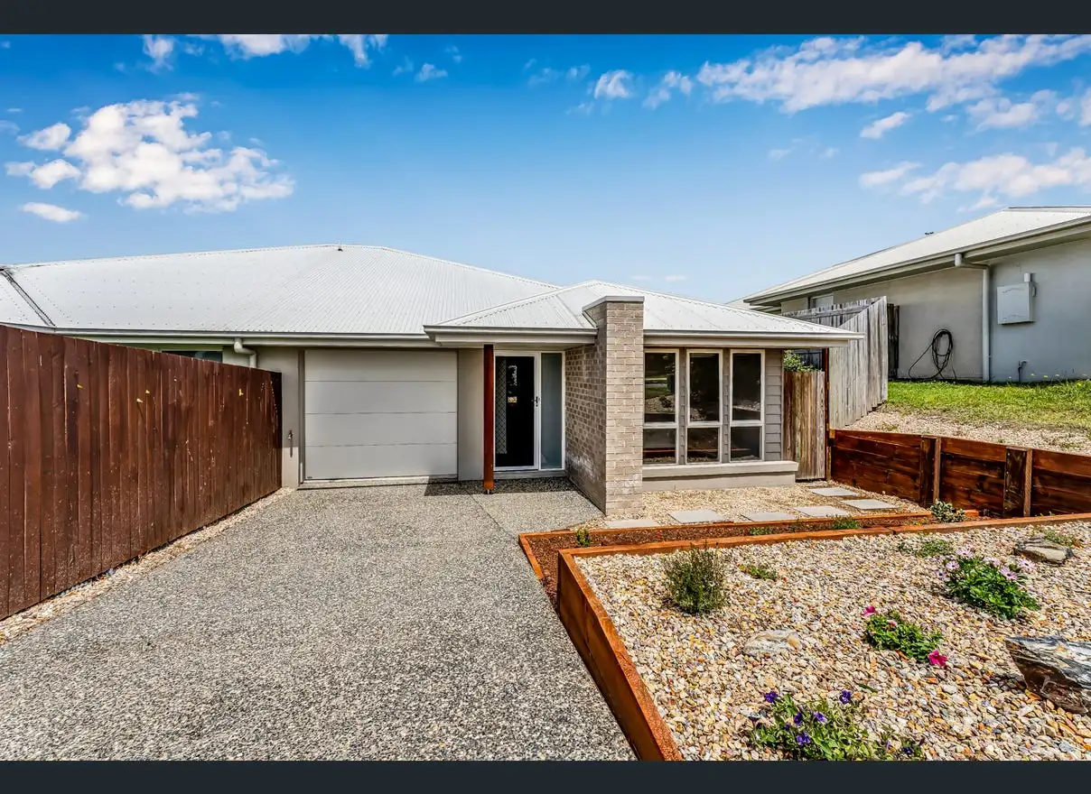Main view of Homely semi-detached listing, 2/4 Mirinae Circuit, Pimpama QLD 4209