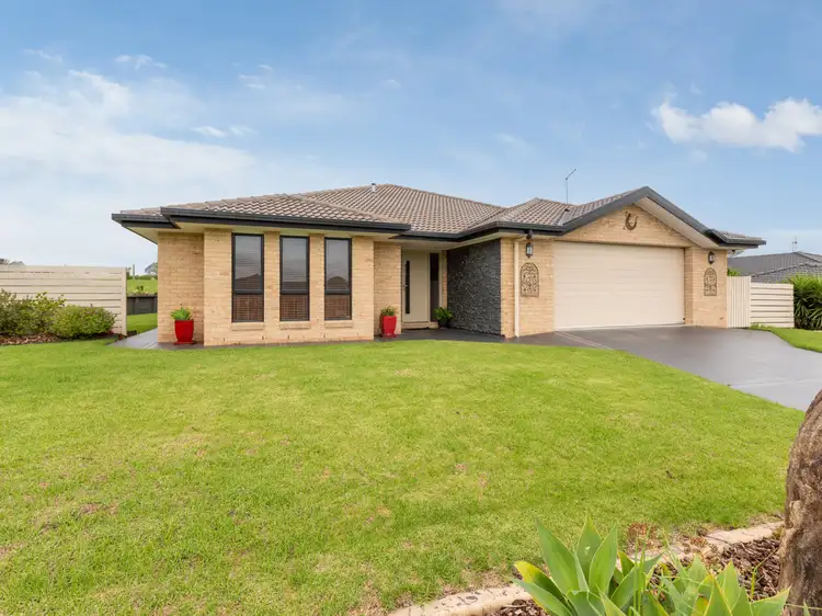 6 Yuin Place, Bega NSW 2550