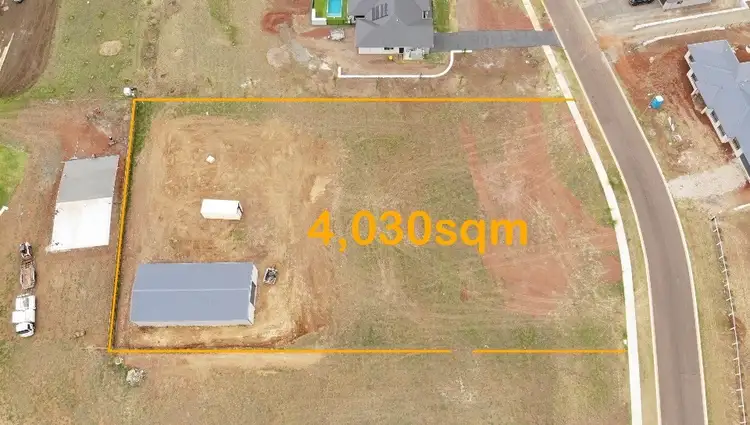 8 Daintree Crescent, Meringandan West QLD 4352