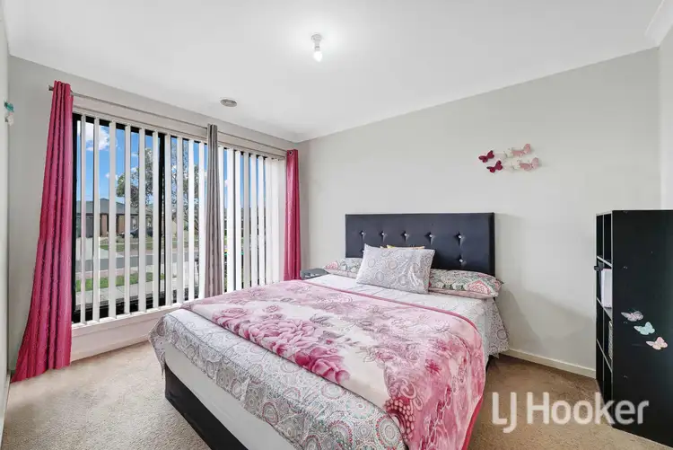Fourth view of Homely house listing, 1/14 Lady Penrhyn Drive, Harkness VIC 3337