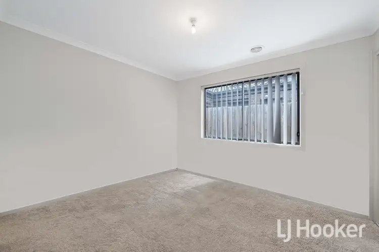 Sixth view of Homely house listing, 1/14 Lady Penrhyn Drive, Harkness VIC 3337