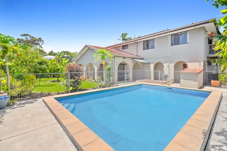 2 Kalamunda Close, Elanora QLD 4221