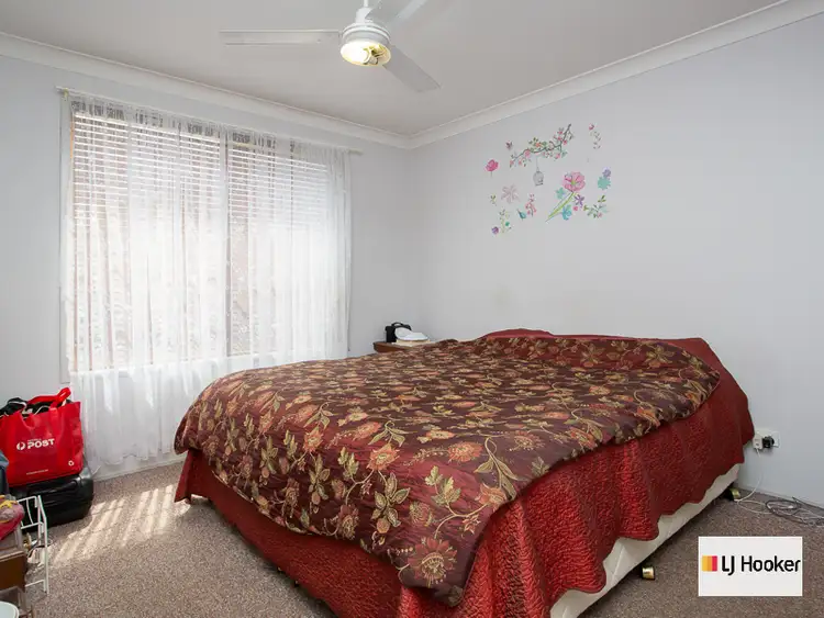 Fifth view of Homely house listing, 4 Wayamba Close, Hillvue NSW 2340