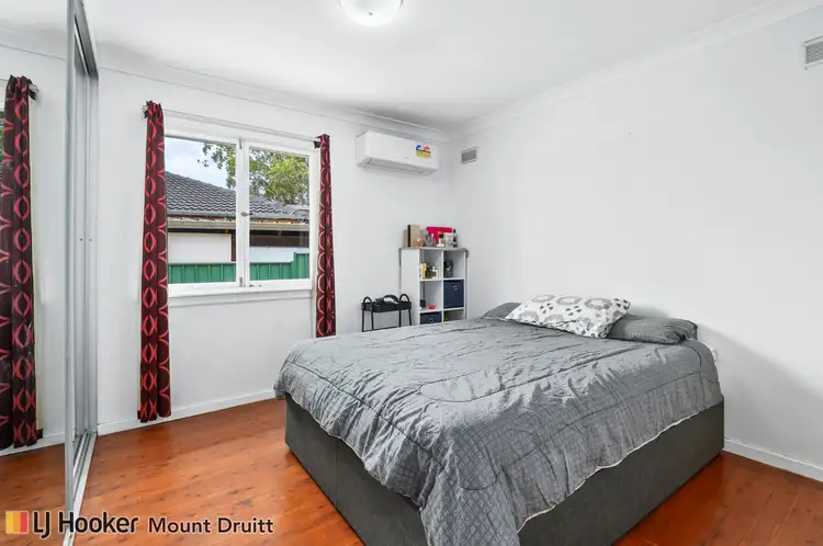 Fifth view of Homely house listing, 12 Hatherton Road, Lethbridge Park NSW 2770