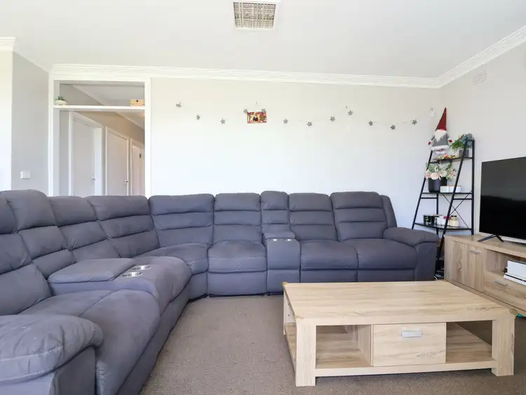 Fifth view of Homely house listing, 10 Holloway Grove, Swan Hill VIC 3585