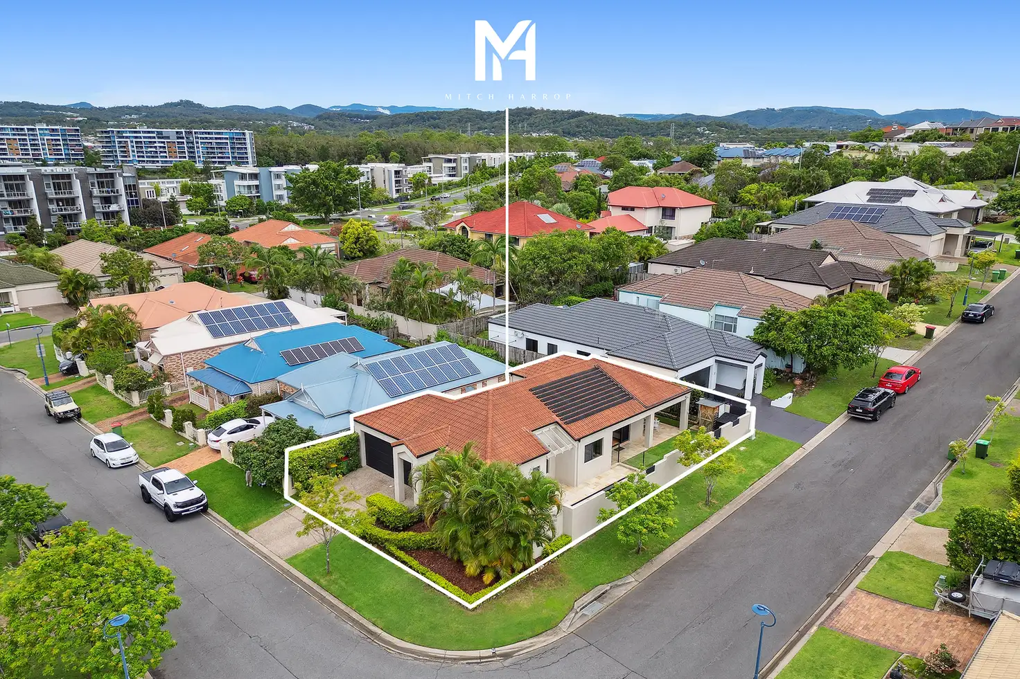 Main view of Homely house listing, 10 Windemere Crescent, Varsity Lakes QLD 4227