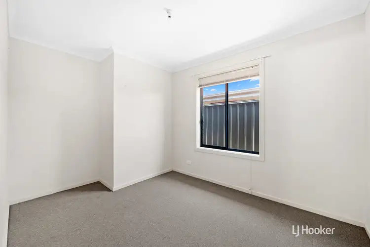 Fifth view of Homely house listing, 10 Dylan Court, Smithfield SA 5114