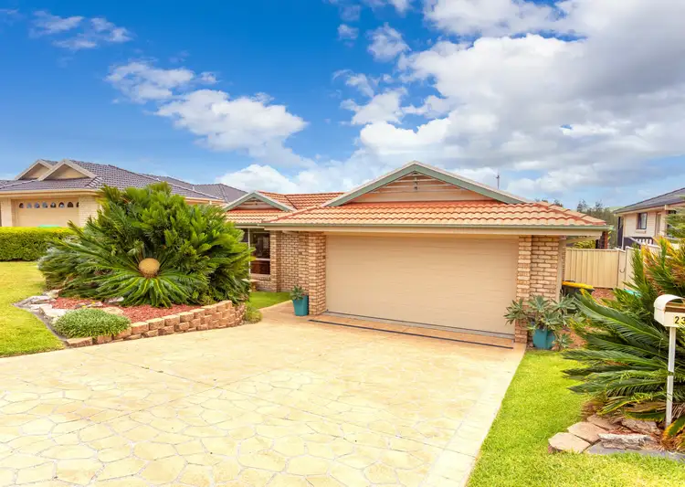 23 Coronation Street, Old Bar NSW 2430