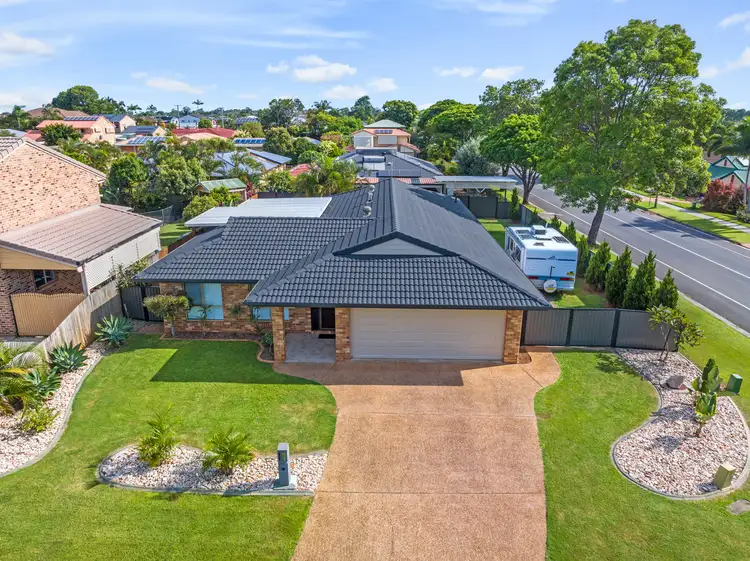1 Bayswater Drive, Victoria Point QLD 4165