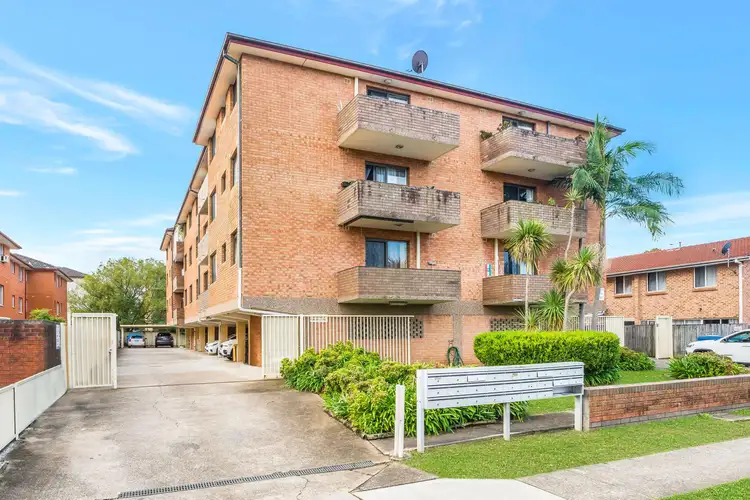 7/60 Harris Street, Fairfield NSW 2165