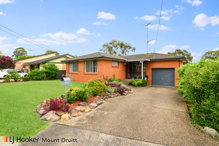 Second view of Homely house listing, 5 Yawl Place, Seven Hills NSW 2147