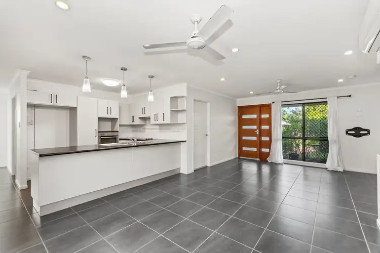 2 Pincer Court, Bushland Beach QLD 4818